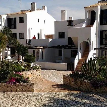 Ξενοδοχείο με διαμερίσματα Honorio - Pool And Garden Βιλαμούρα