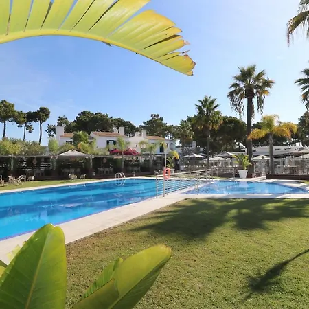 Honorio - Pool And Garden Βιλαμούρα