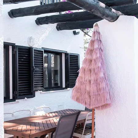 Aparthotel Honorio - Pool And Garden
