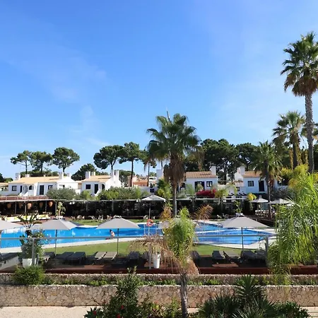 Aparthotel Honorio - Pool And Garden