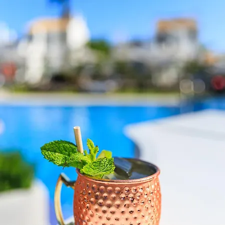 Apartahotel Honorio - Pool&garden