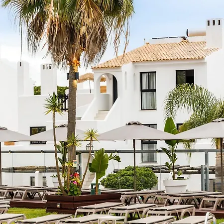 Honorio - Pool&garden Apartahotel 3*