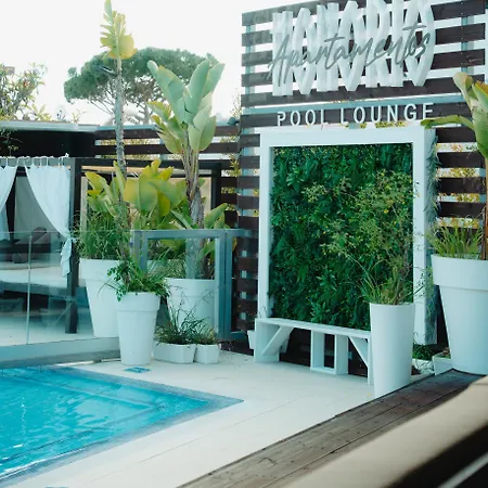 Honorio - Pool And Garden